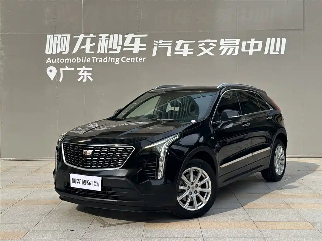 CADILLAC XT4