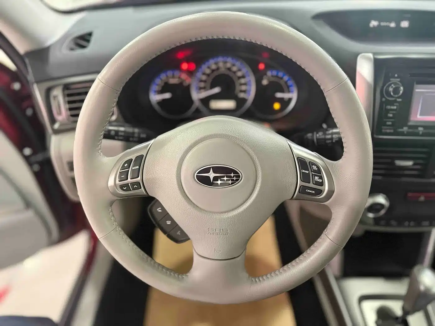 Subaru Forester 2011 2.5XS Automatic Luxury Edition фото 10