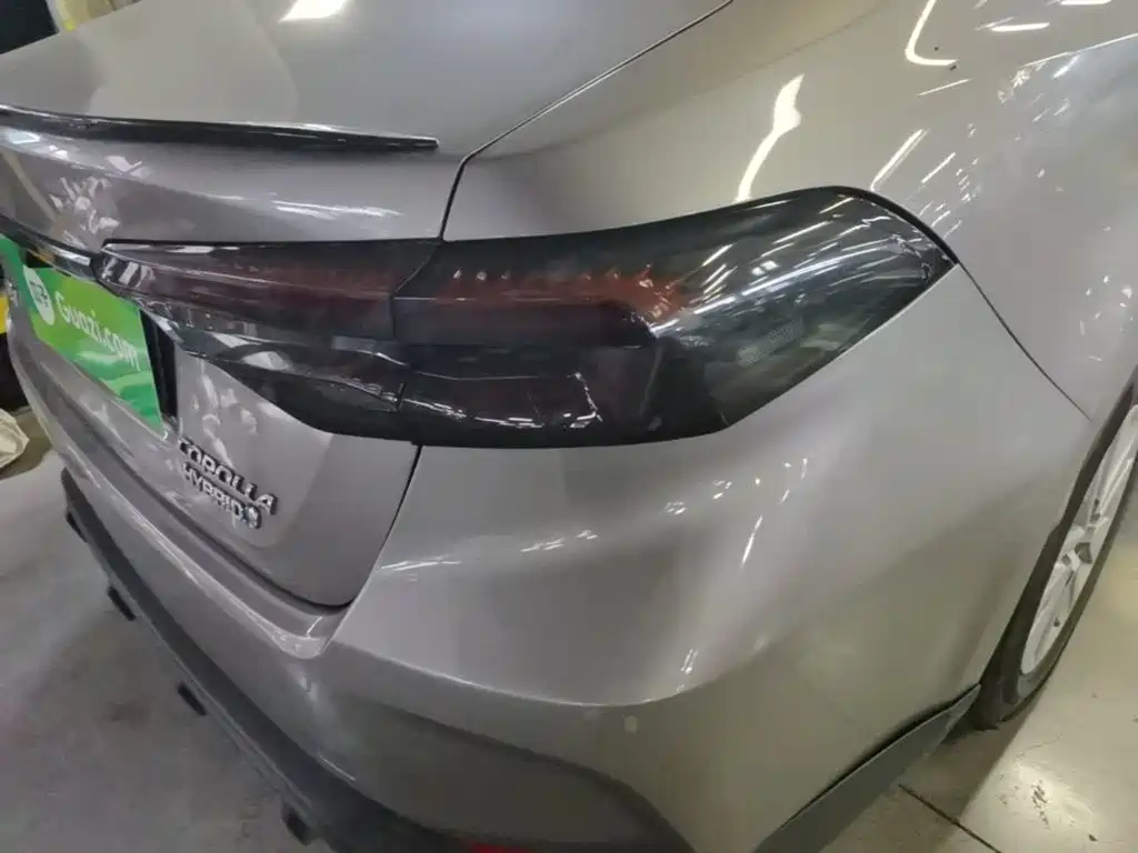 Фото 8 - Toyota Corolla