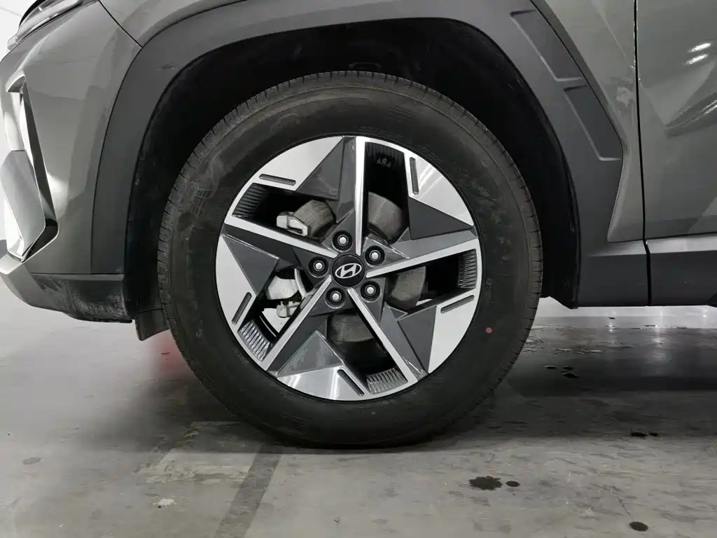 Фото 17 - Hyundai Tucson