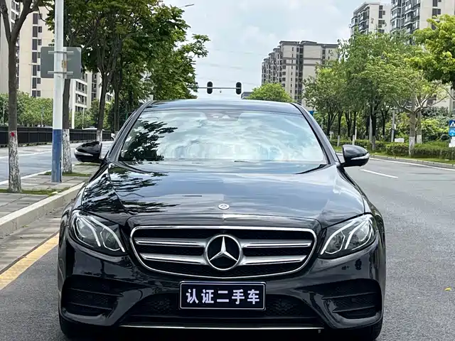 Mercedes-Benz E-Class 2017 E 300 L Sport Luxury — фото 2