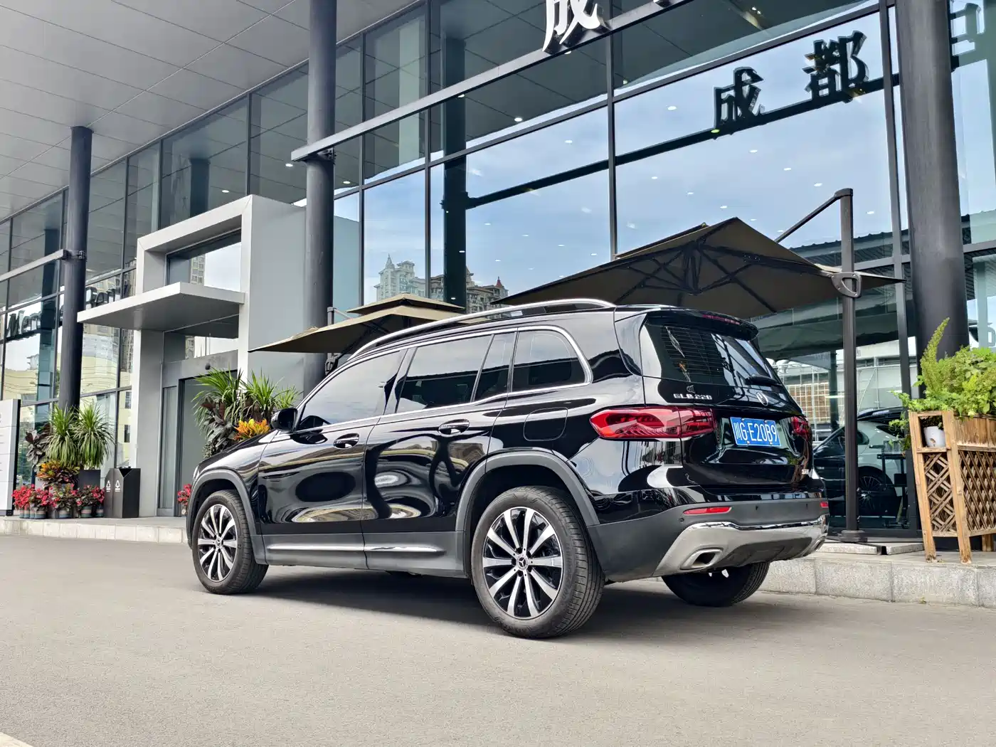 Mercedes-Benz GLB 2025 Model GLB 220 Fashion Style фото 5