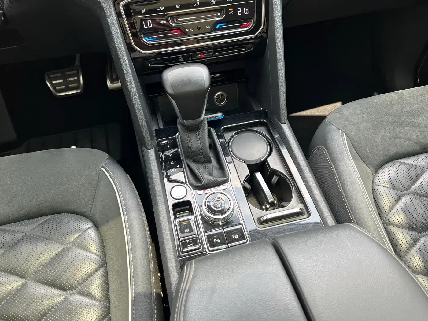 Volkswagen Teramont 2020 Teramont X 380TSI 4WD Premium Luxury фото 12