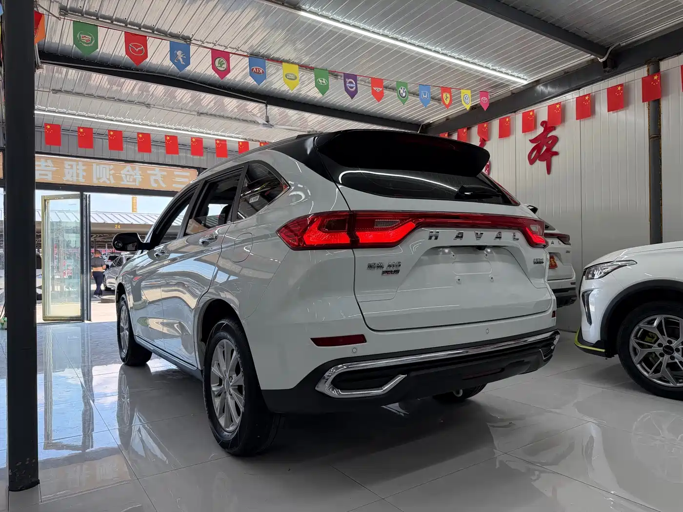 Фото 4 - Haval M6