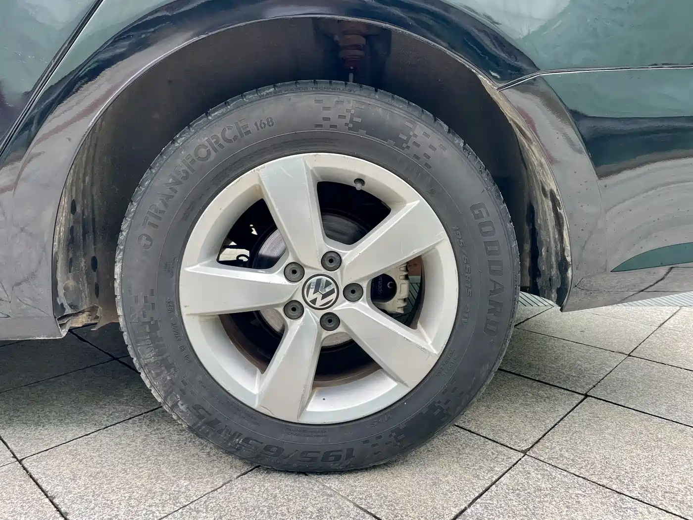 Volkswagen Lavida 2015 1.6L Automatic Trend Edition фото 9
