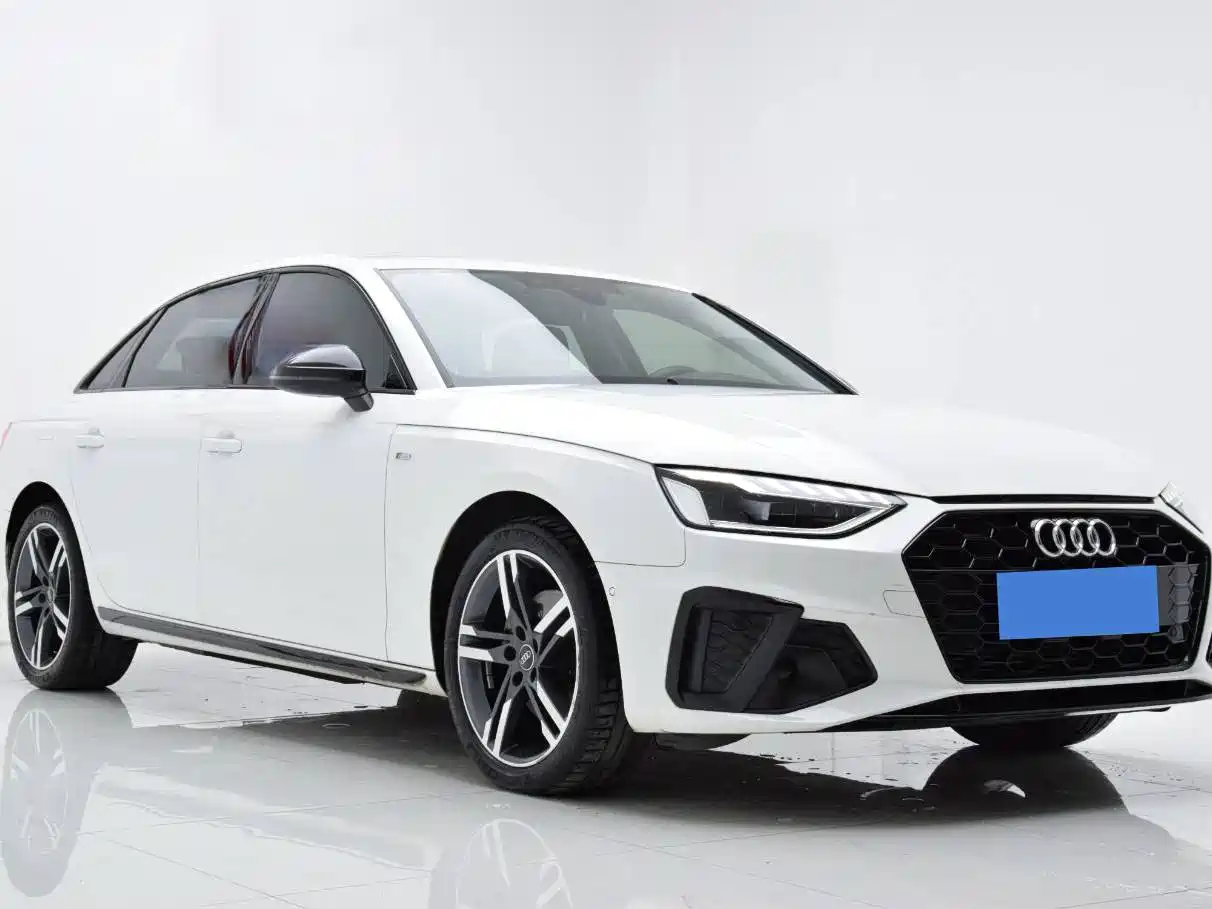 Фото 3 - Audi A4L