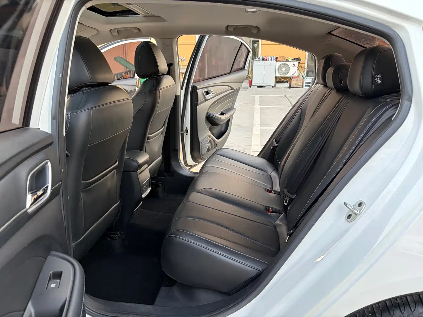 Roewe i5 2019 2019 1.5L Manual 4G Langhao Edition