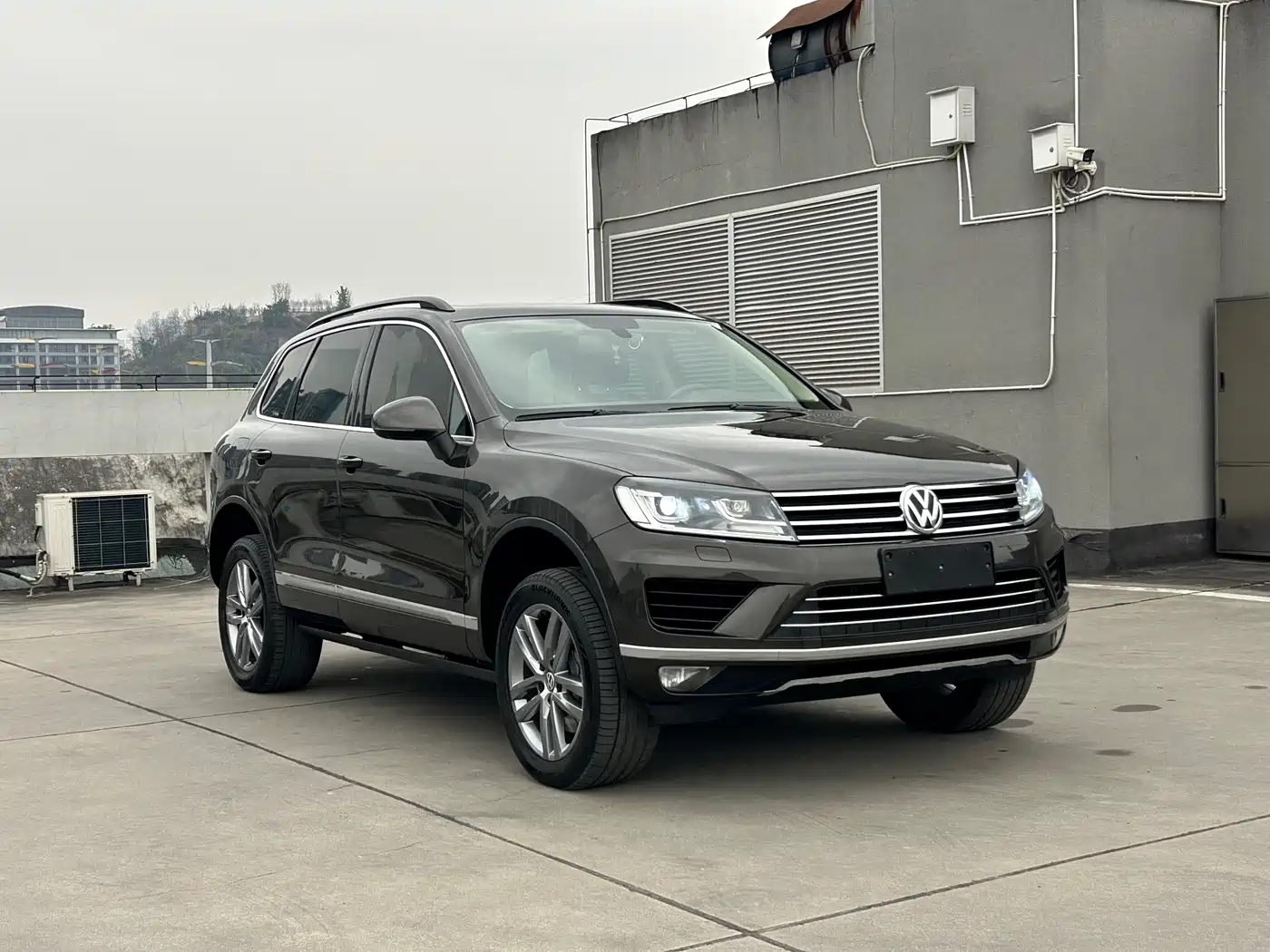 Volkswagen Touareg 2017 3.0TSI Explorer Edition фото 3