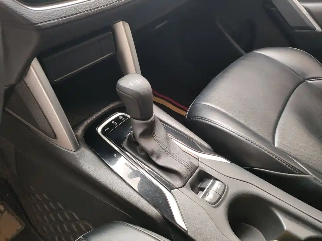 Photo 10 - Toyota Frontlander