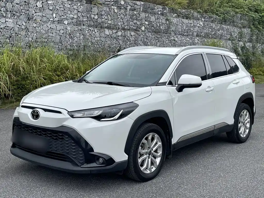 Photo 1 - Toyota Frontlander