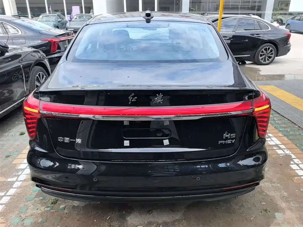 Hongqi H5 PHEV 2025 130 Super Hybrid Edition фото 6