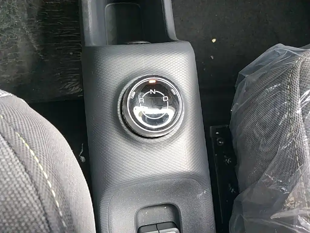 Wuling Motors Wuling Zhiguang NEV 2026 2025 Model 305km Base Version