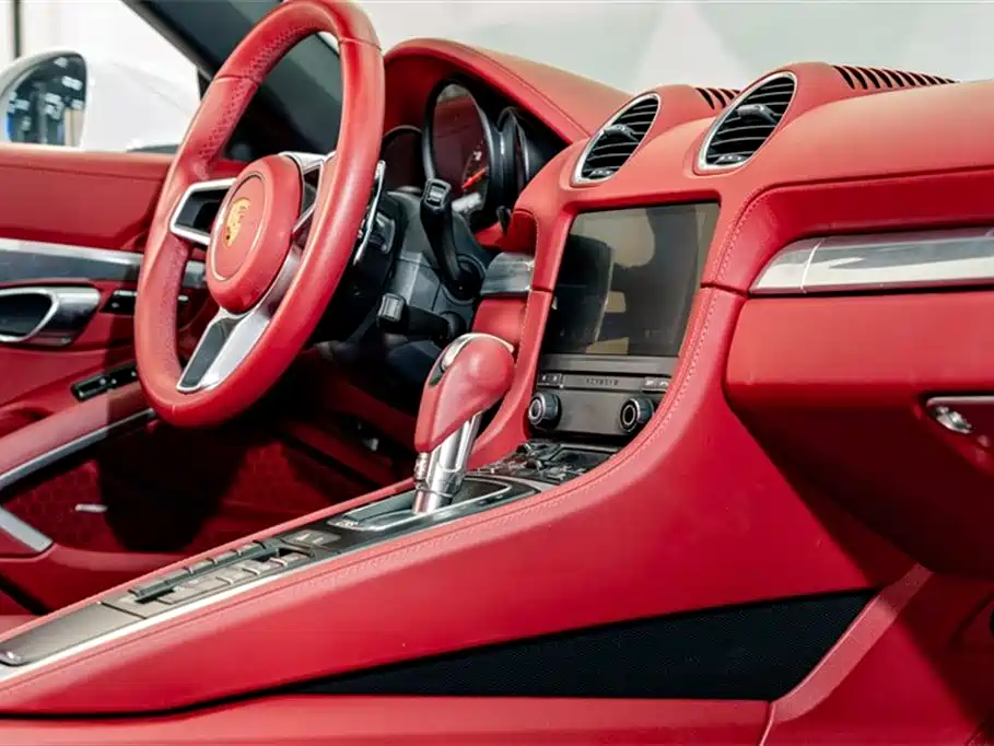 Porsche 718 2024 2022 Boxster 2.0T