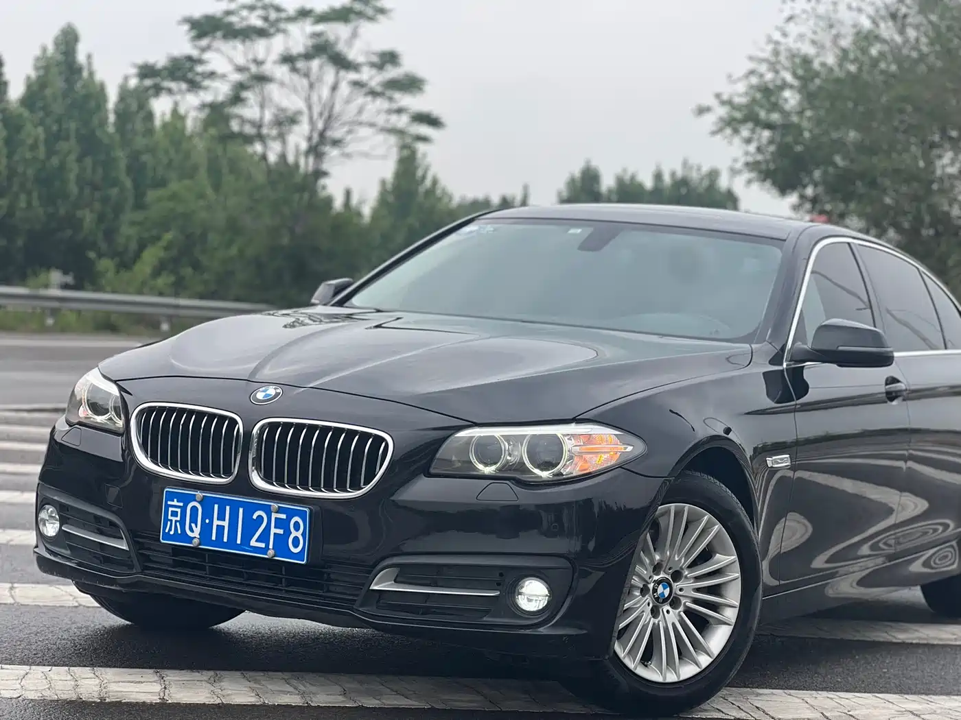 BMW 5 Series 2014 525Li Leading фото 13