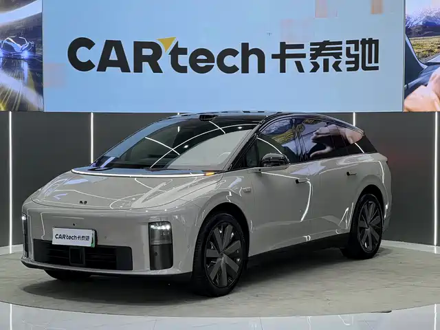 Li Auto i6 2025 4WD Base Model