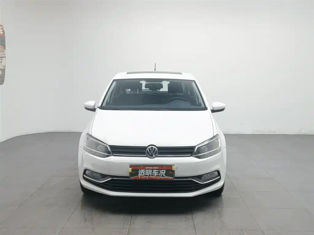 Volkswagen Polo 2016 1.6L Automatic Comfort фото 3