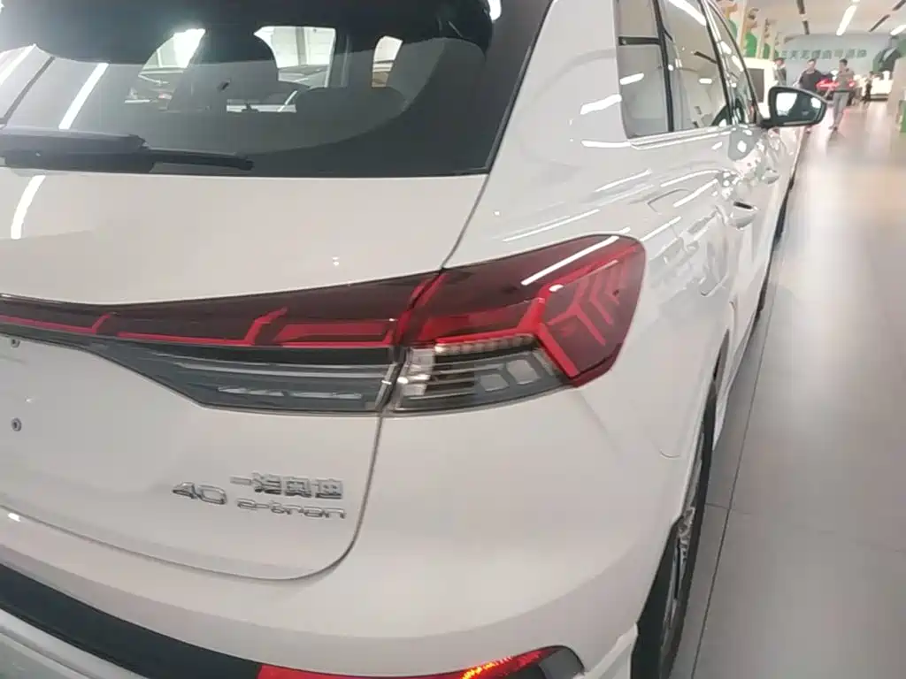 Audi Q4 e-tron 2025 2024 40 e-tron Pioneer Edition