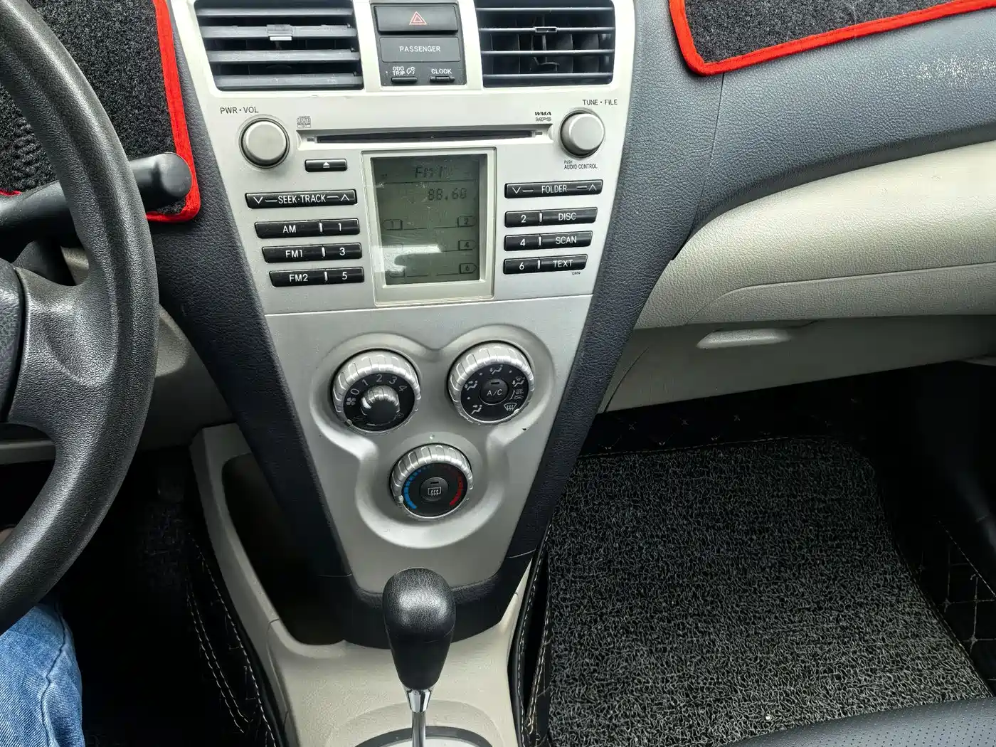 Toyota Vios 2008 1.6L GL-i AT фото 8