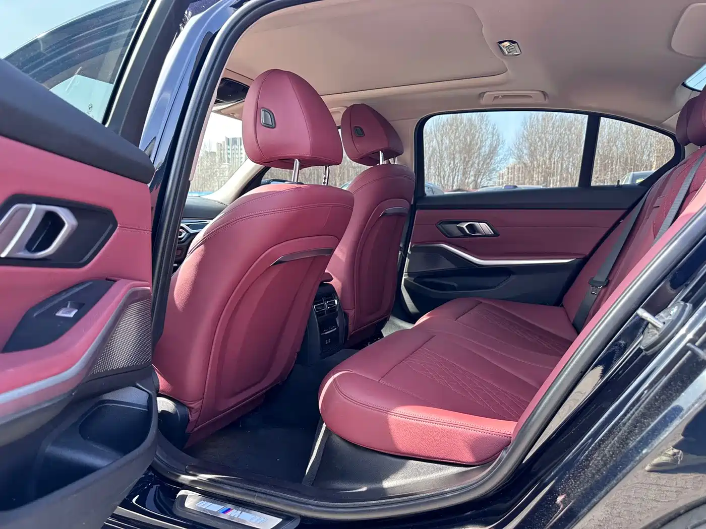 BMW 3 Series 2023 320Li M Sport Package фото 10