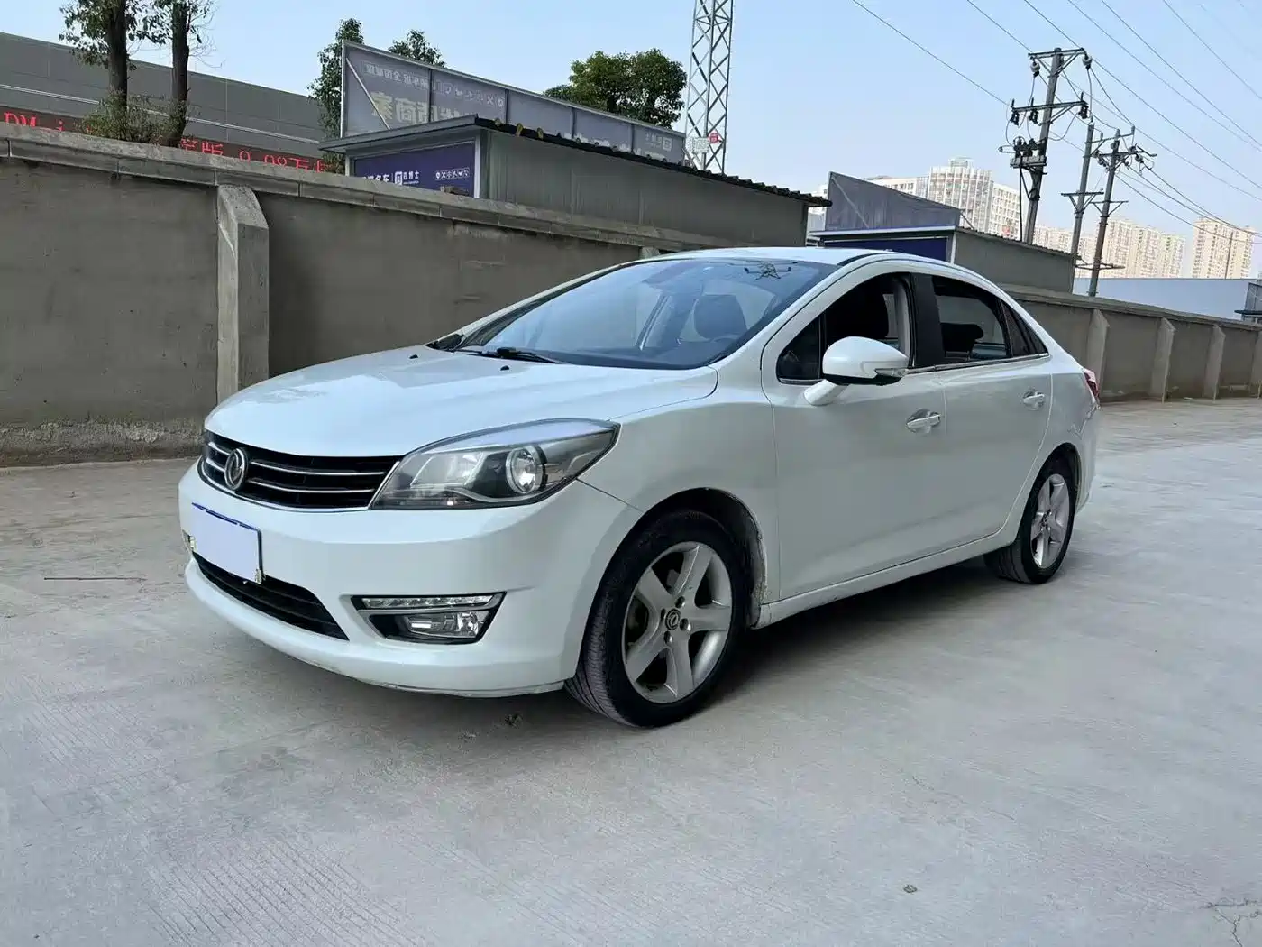 Dongfeng Aeolus L60 2016 2015 1.8L Automatic New Enjoyment Type