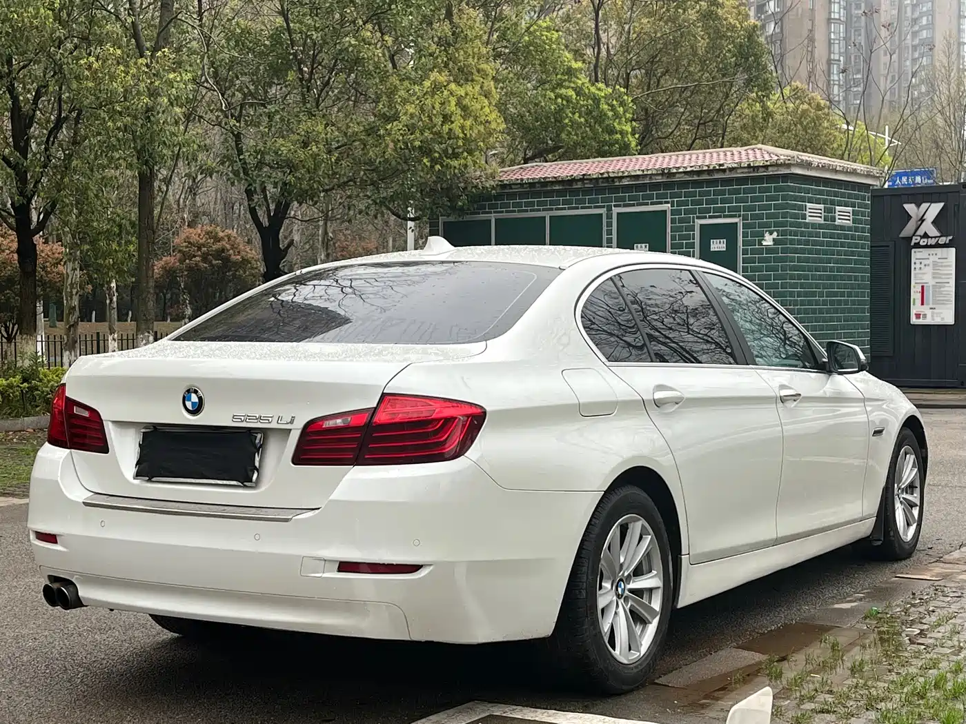 BMW 5 Series 2014 525Li Leading фото 7