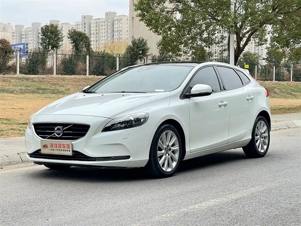 Volvo V40 2015 2016 T3 Elegance Edition