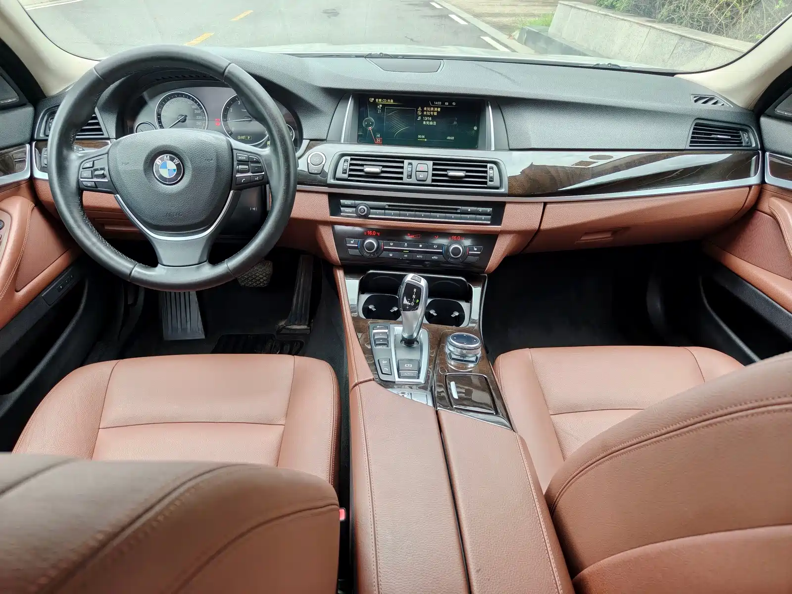 Фото 6 - BMW 5 Series