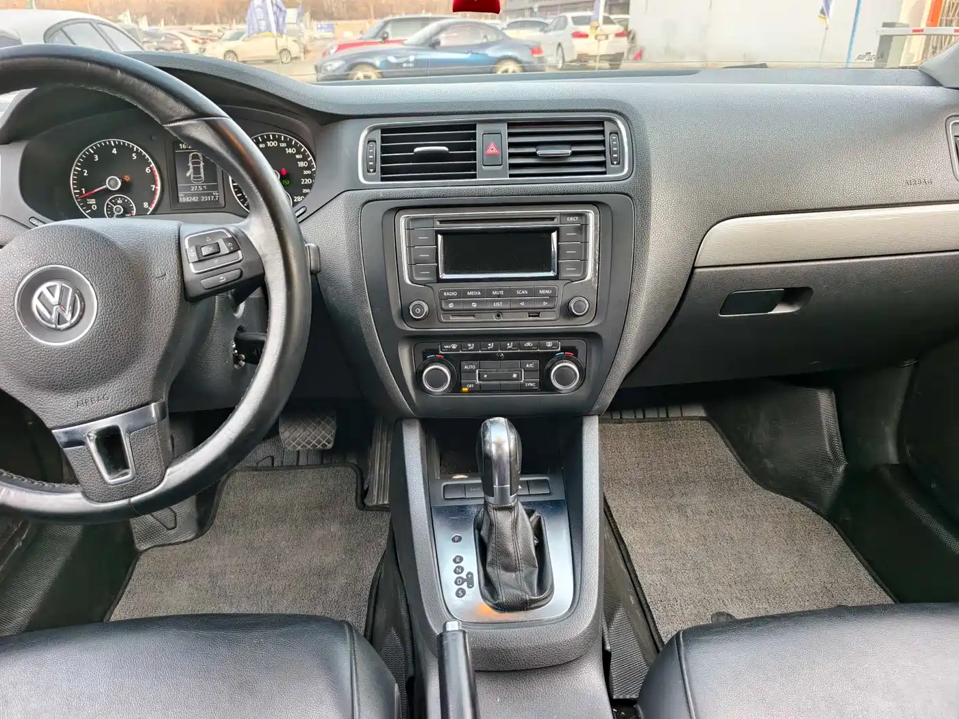 Volkswagen Sagitar 2012 1.4TSI Automatic Luxury фото 13