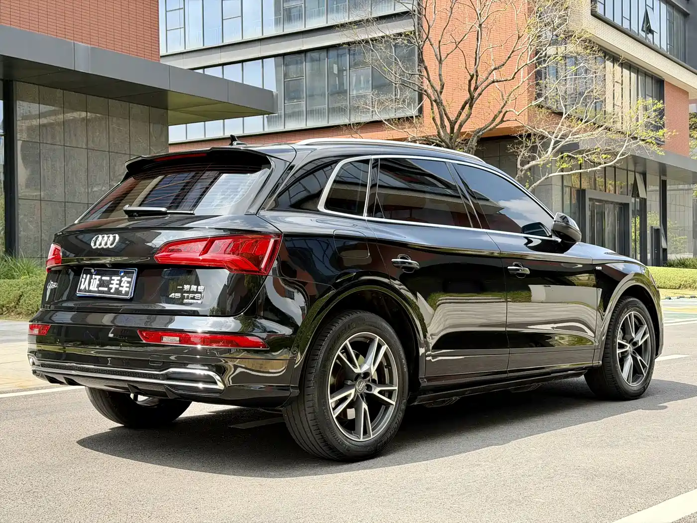 Audi Q5L 2020 45 TFSI Exclusive Fashion фото 21
