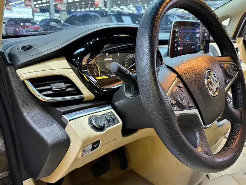 BUICK GL8