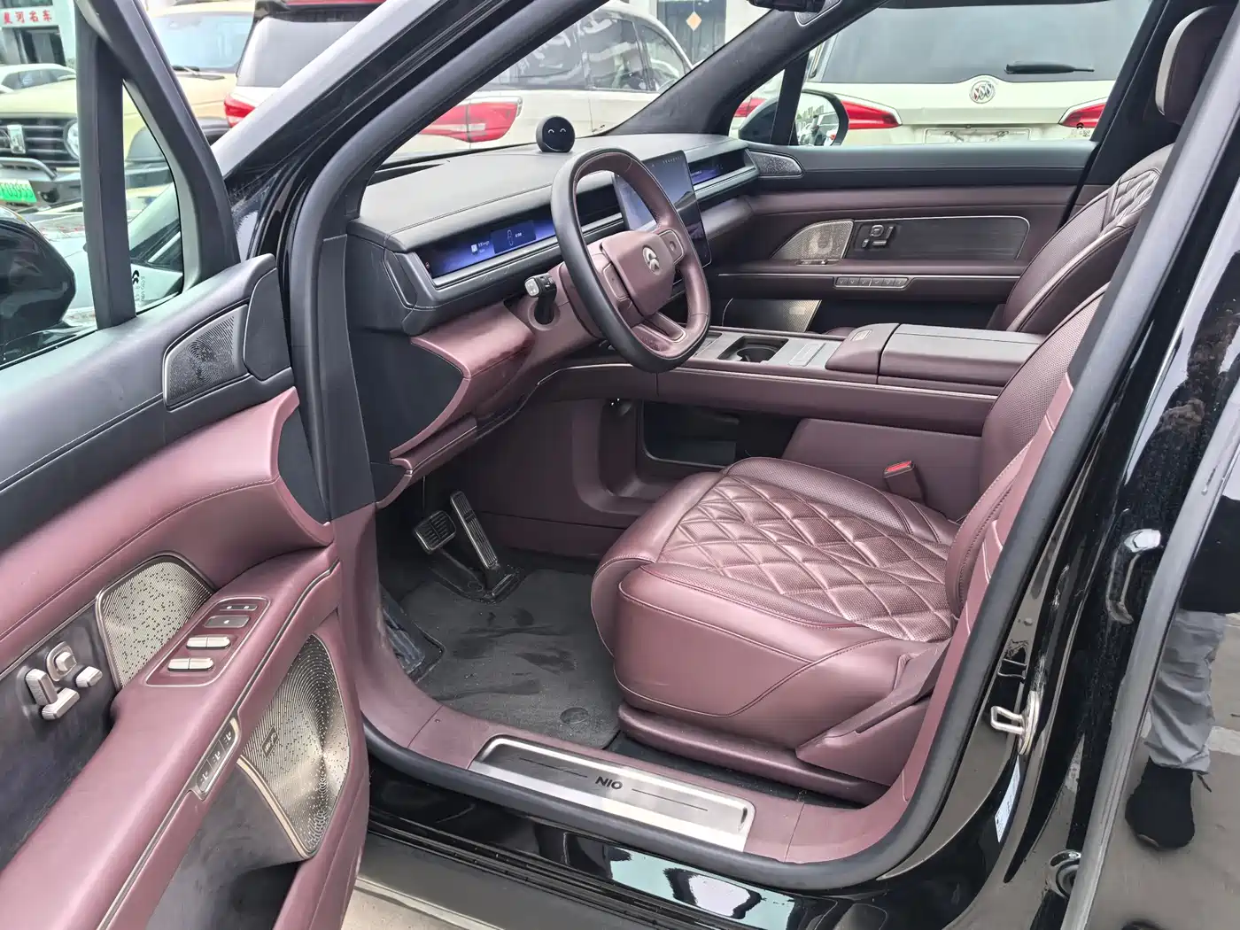 NIO ES8 2025 2025 Model 6-Seat Executive Luxury Edition