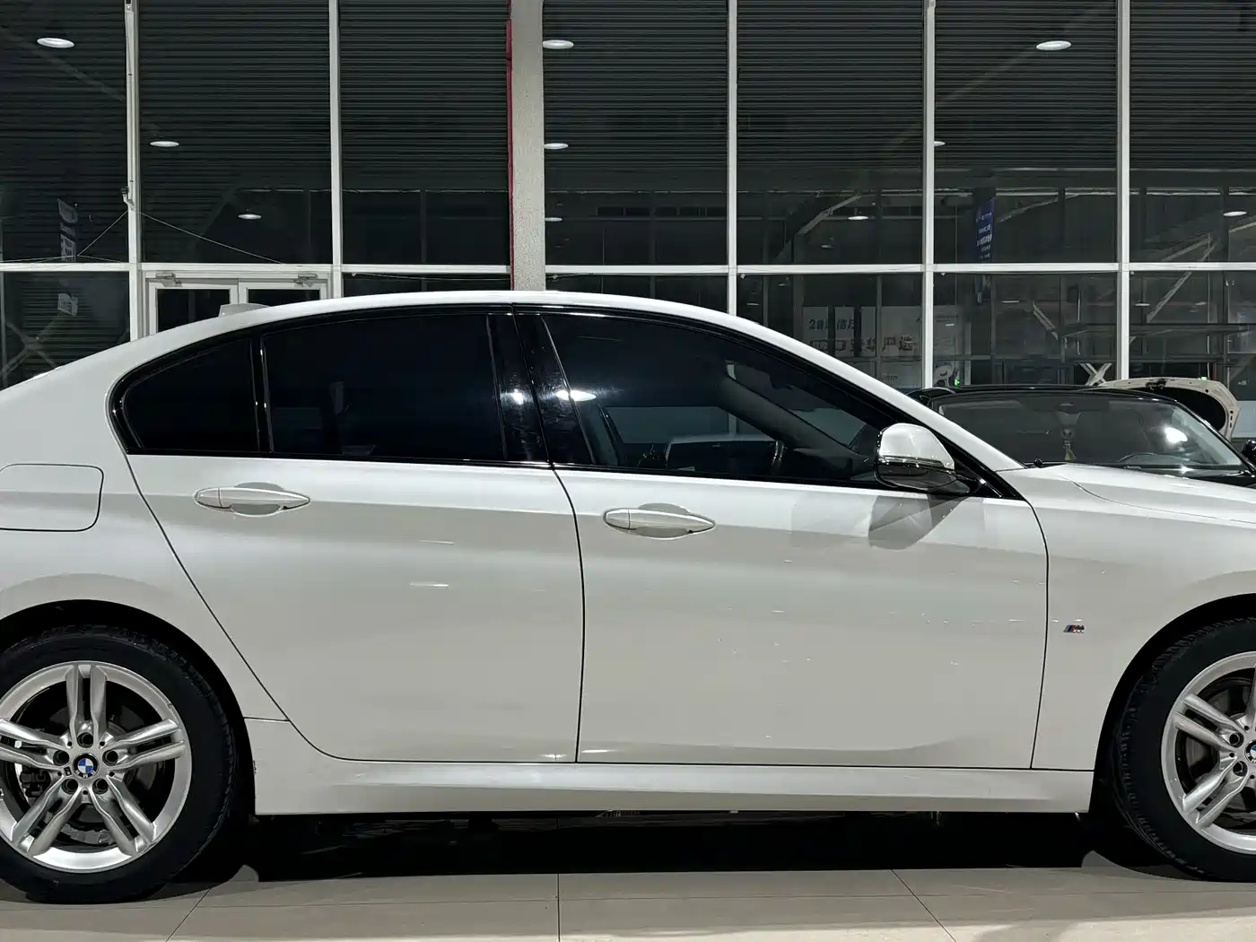 BMW 1 Series 2019 118i M Sport Package фото 7