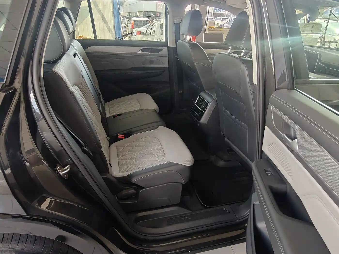 Volkswagen Talagon 2025 2025 380TSI 4WD R-Line Cruise Deluxe Edition