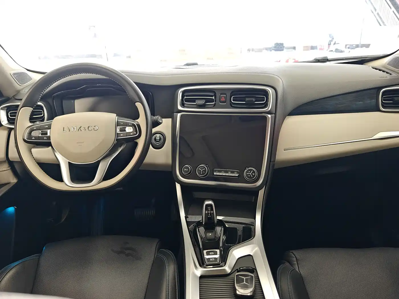 Lynk & Co 01 2019 2.0T 2WD Pro Edition China V фото 13