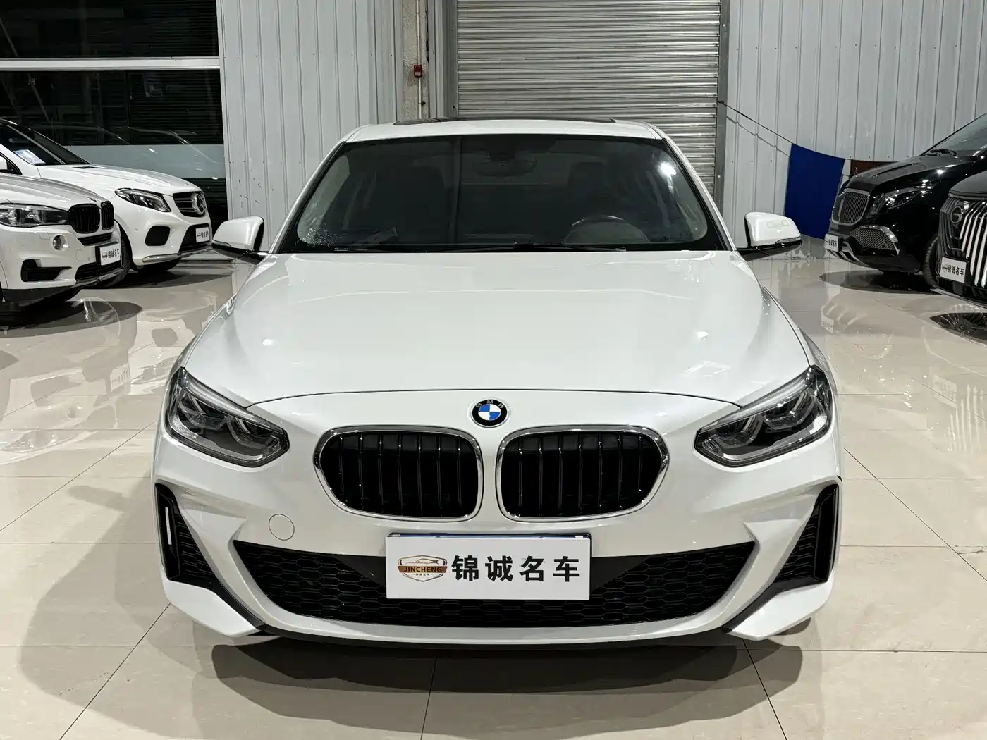 BMW 1 Series 2019 118i M Sport Package фото 2
