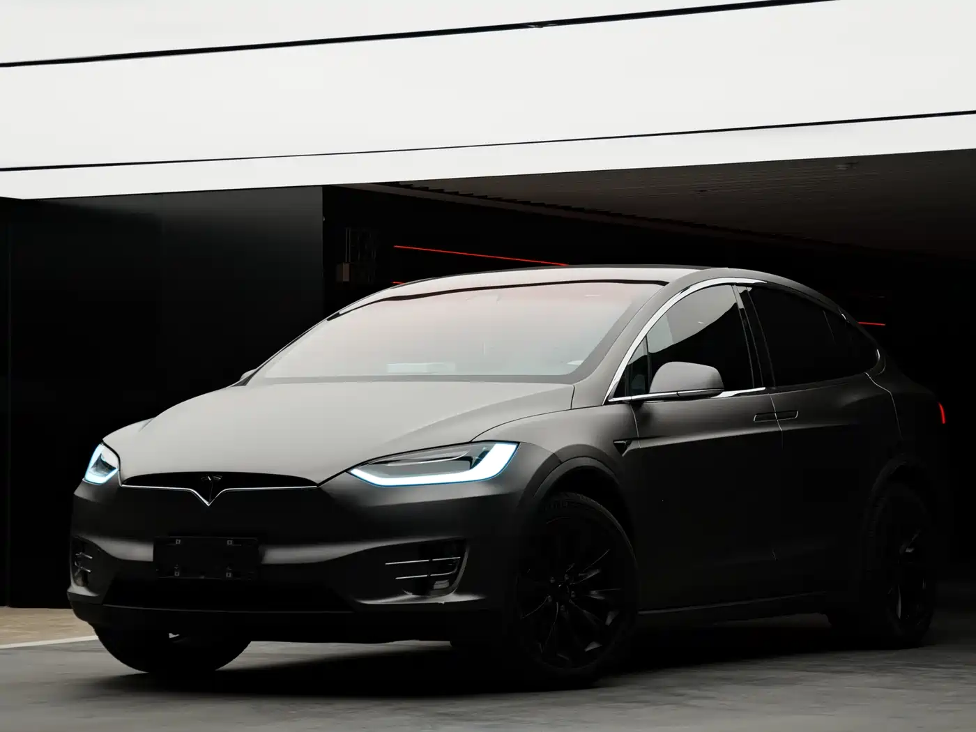 TESLA MODEL X