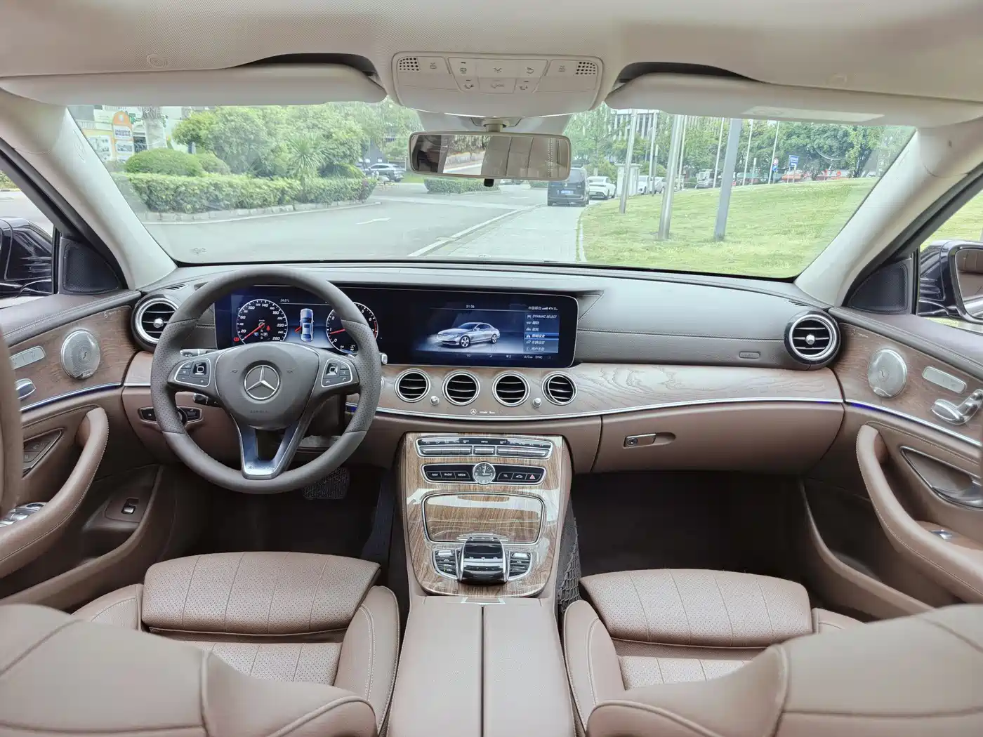 Mercedes-Benz E-Class 2017 E 200 L 4MATIC фото 11