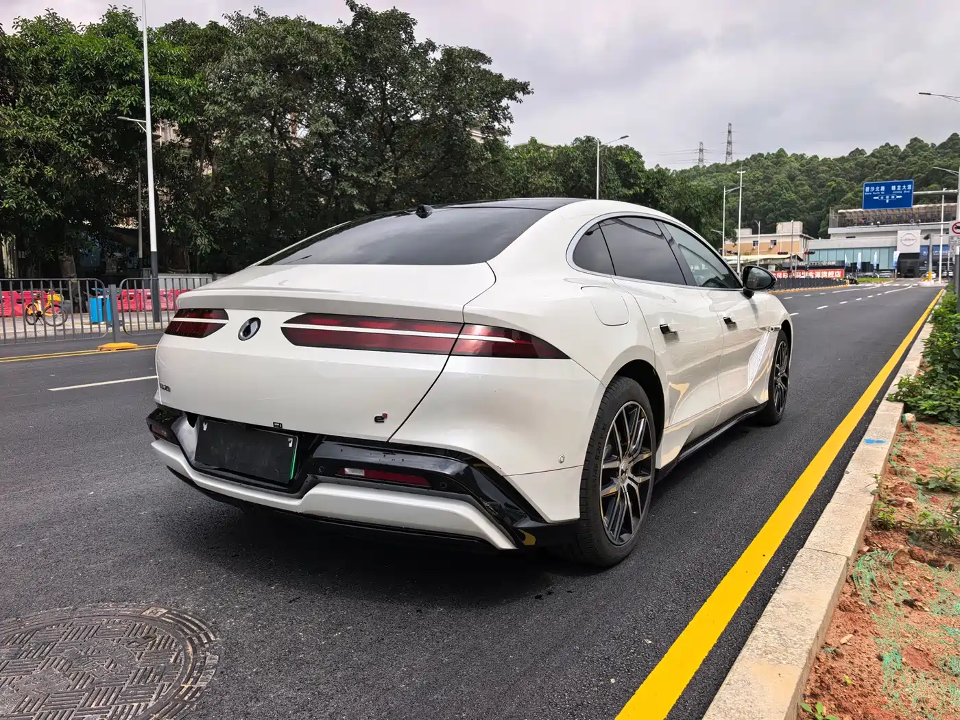 Denza Z9 2024 Model 1100km AWD Max Edition фото 4