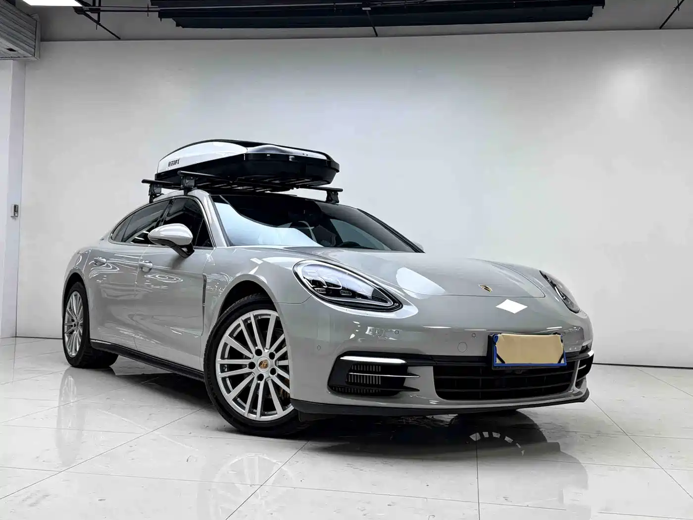 Porsche Panamera 2019 Panamera 4 Executive Long Wheelbase 2.9T фото 3