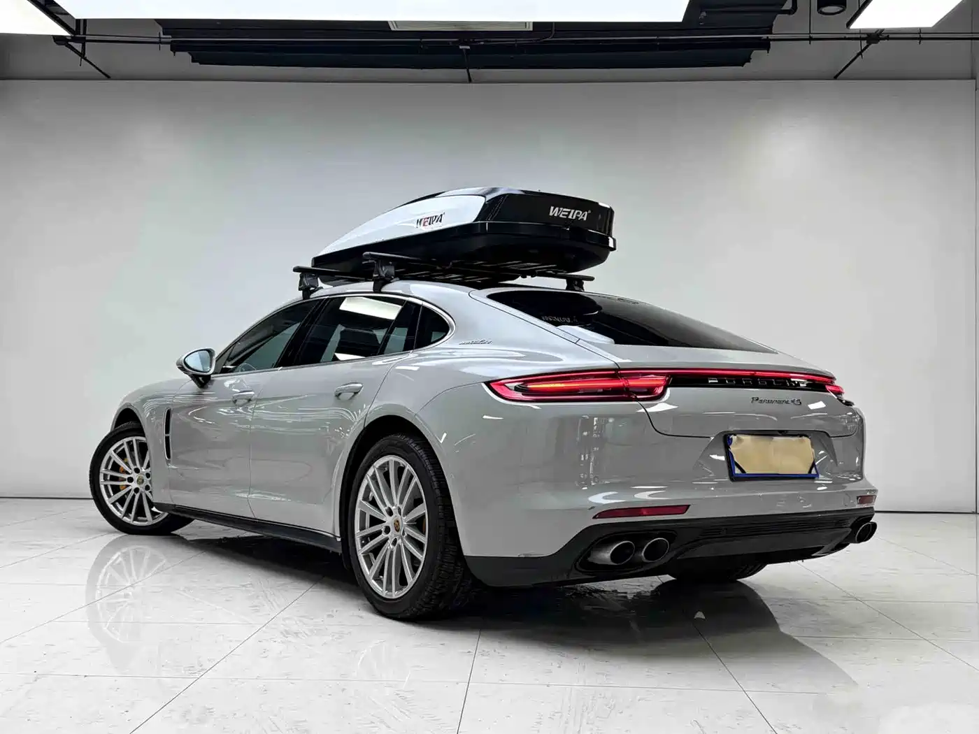 Porsche Panamera 2019 Panamera 4 Executive Long Wheelbase 2.9T фото 19