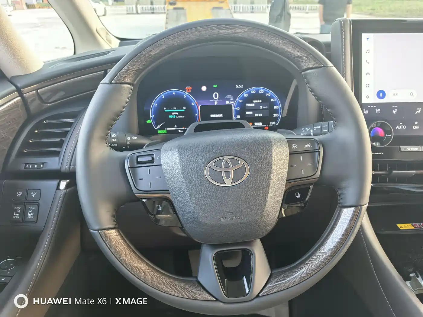 Toyota Alphard 2024 Hybrid 2.5L Ultimate Enjoyment Edition фото 14
