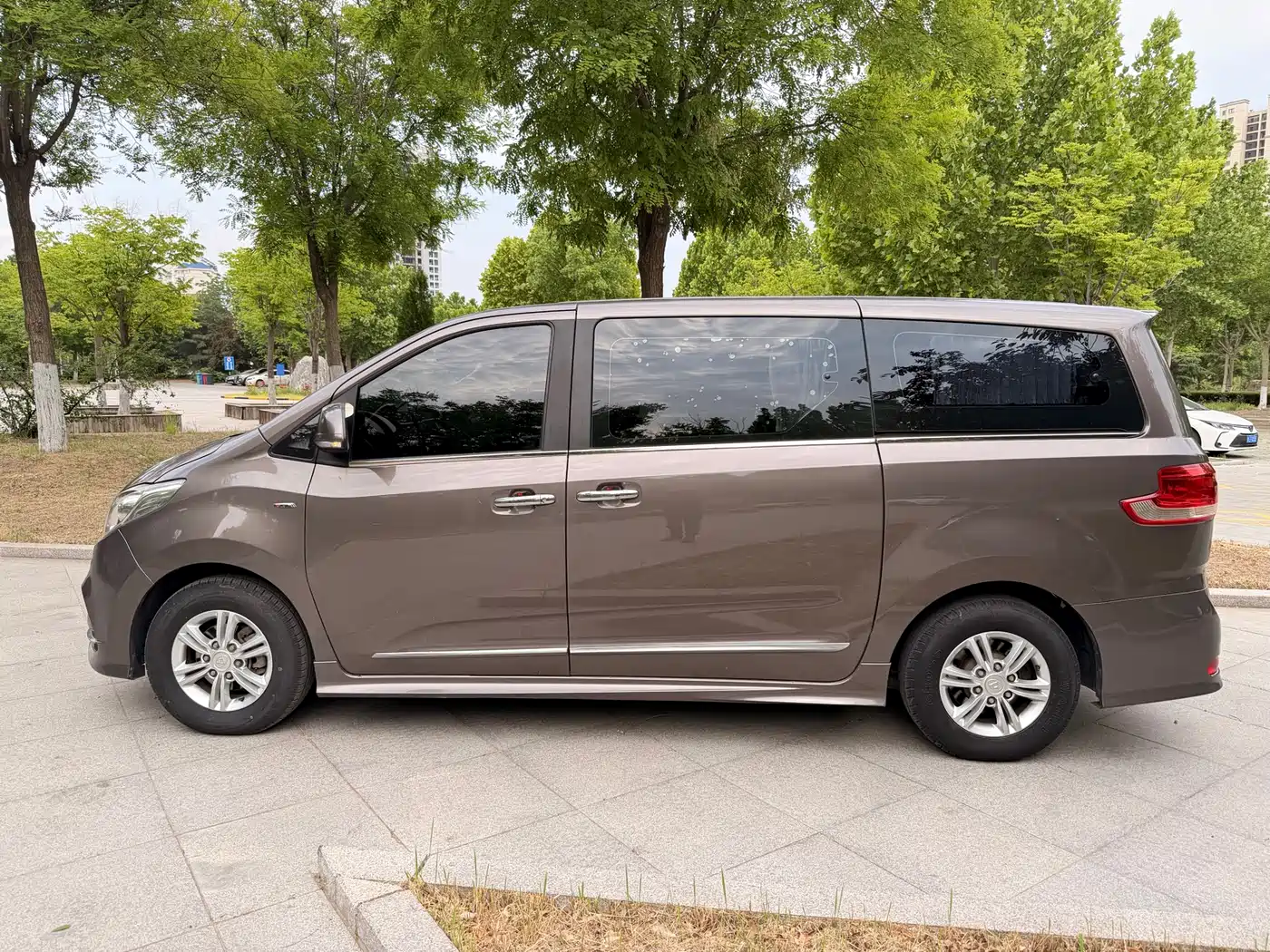 SAIC Maxus Maxus G10 2018 PLUS 2.0T Automatic Executive Edition фото 3