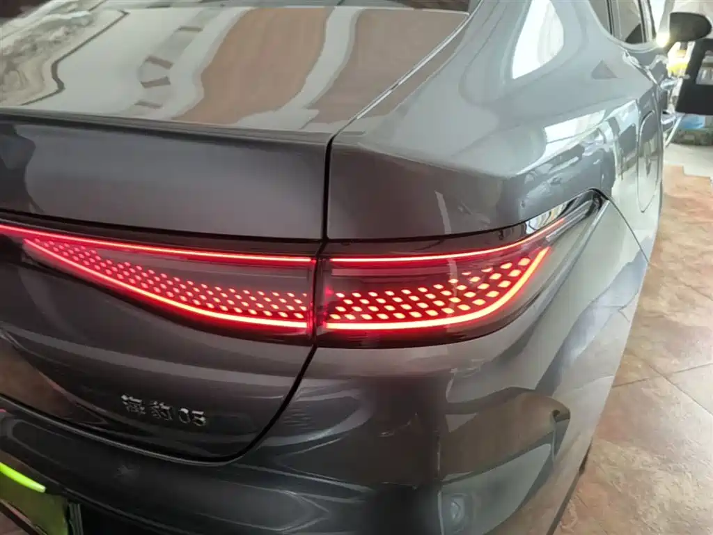BYD Hai Bao 05 DM-i 2025 DM-i Smart Drive Edition 55KM Luxury фото 8