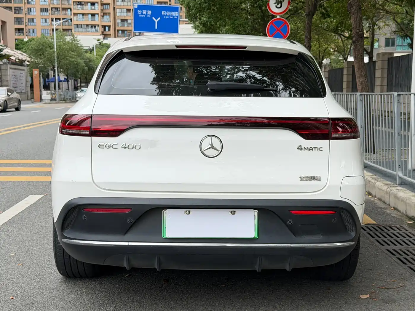 Mercedes-Benz EQC 2020 EQC 400 4MATIC фото 12