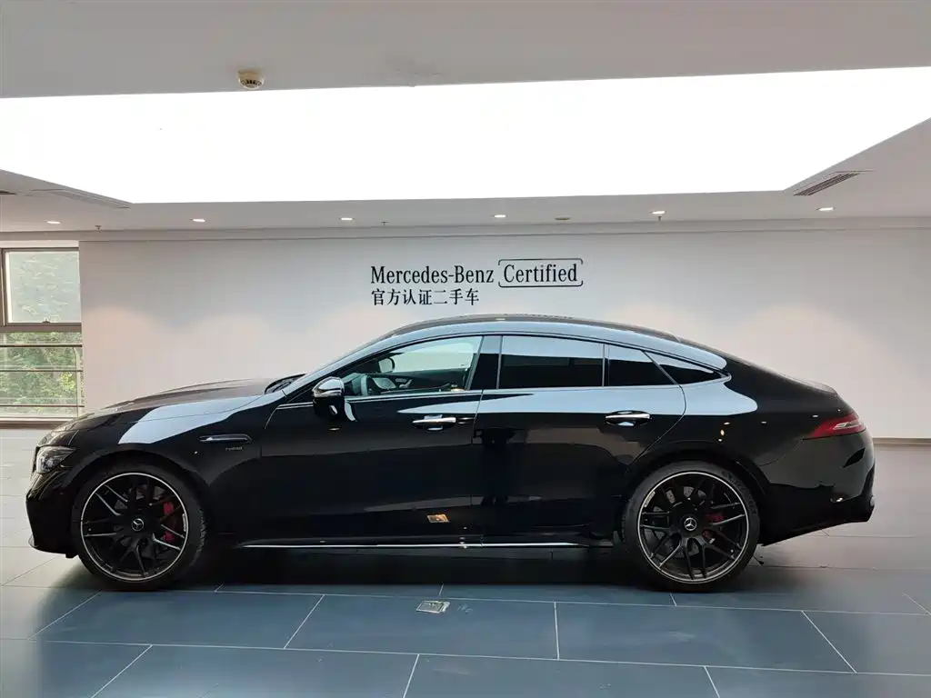 MERCEDES-BENZ AMG GT