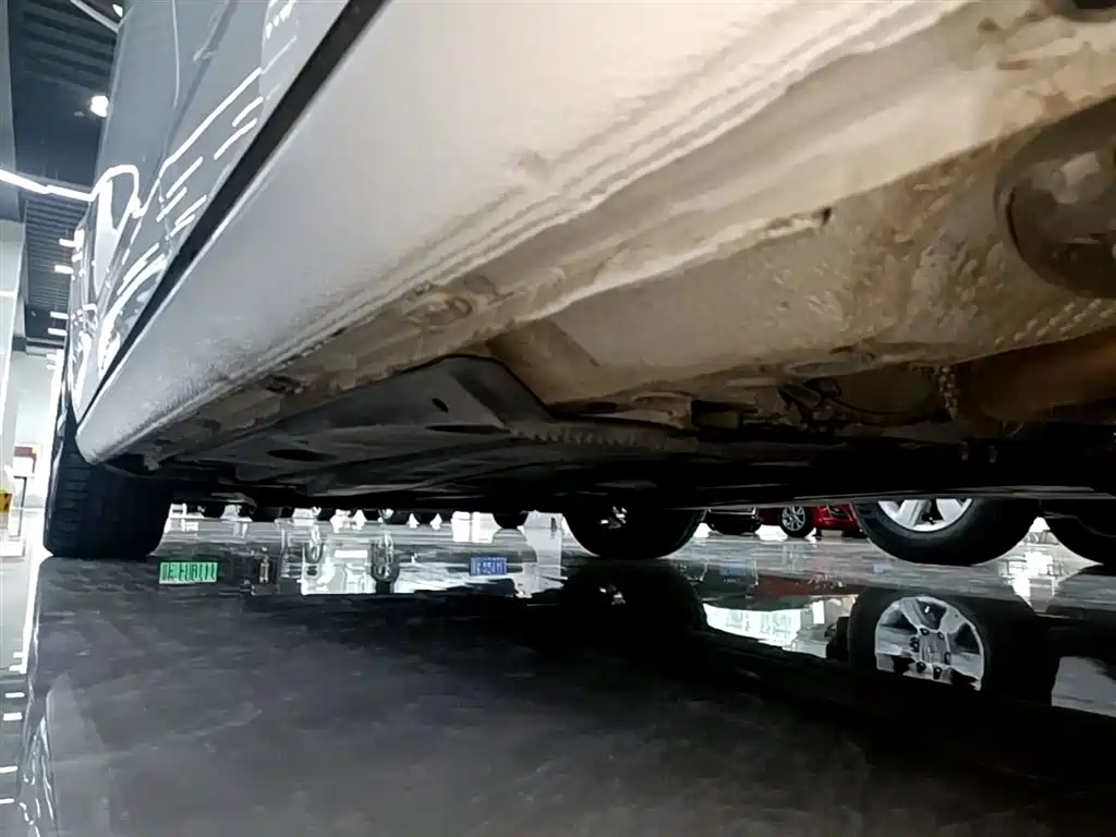 Volkswagen Golf 2020 Beloved Edition 200TSI DSG Comfort Progressive фото 22