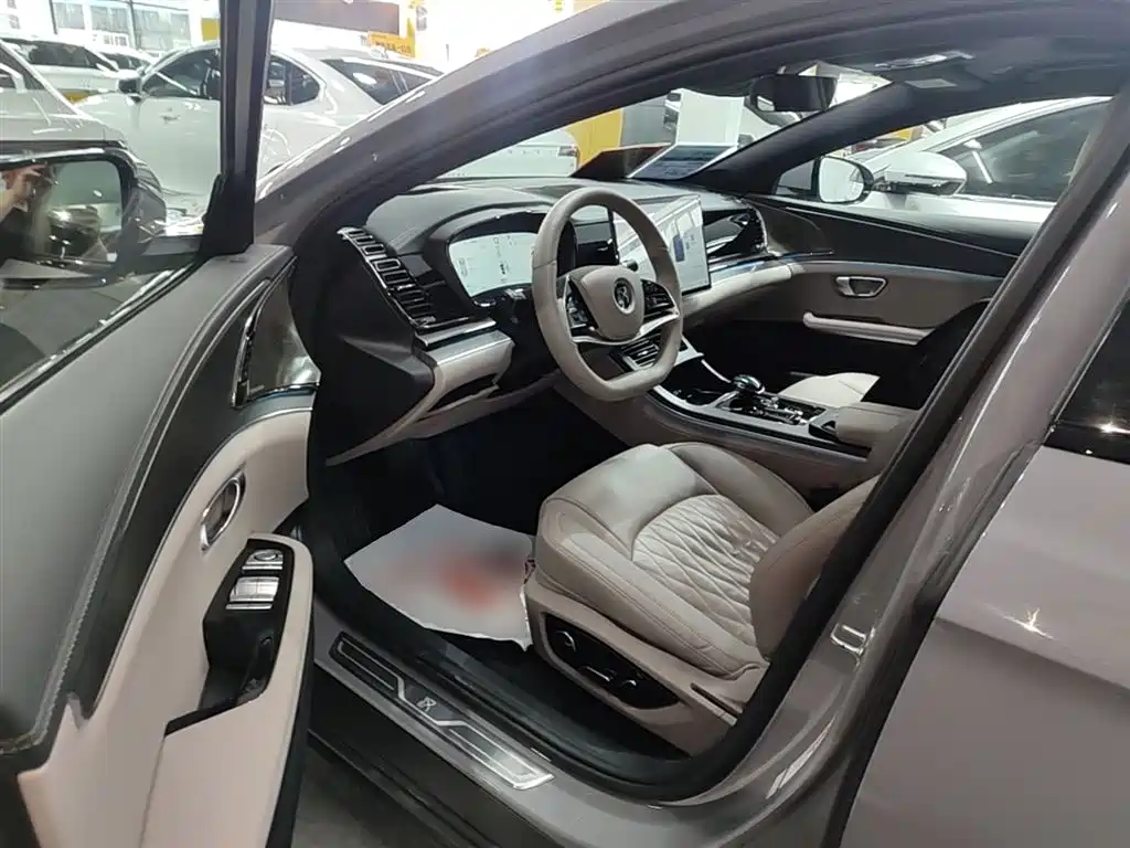BYD Han 2025 DM-i Smart Driving Edition 125KM LiDAR Flagship фото 16