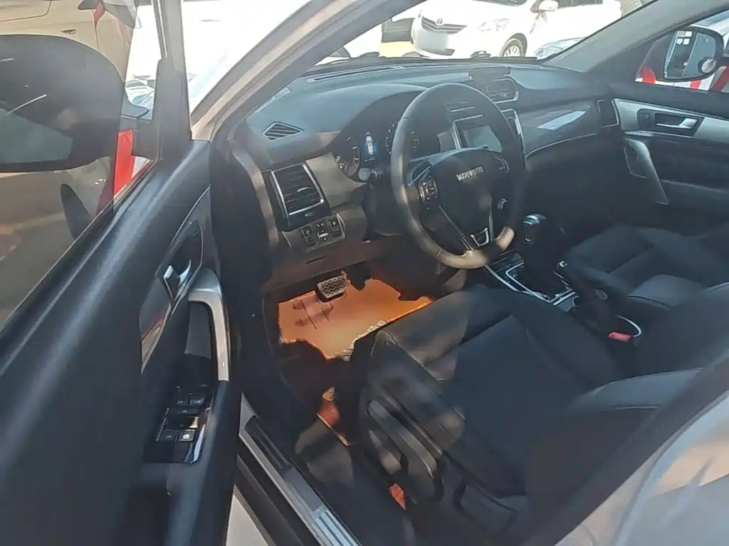 Photo 16 - Haval H2