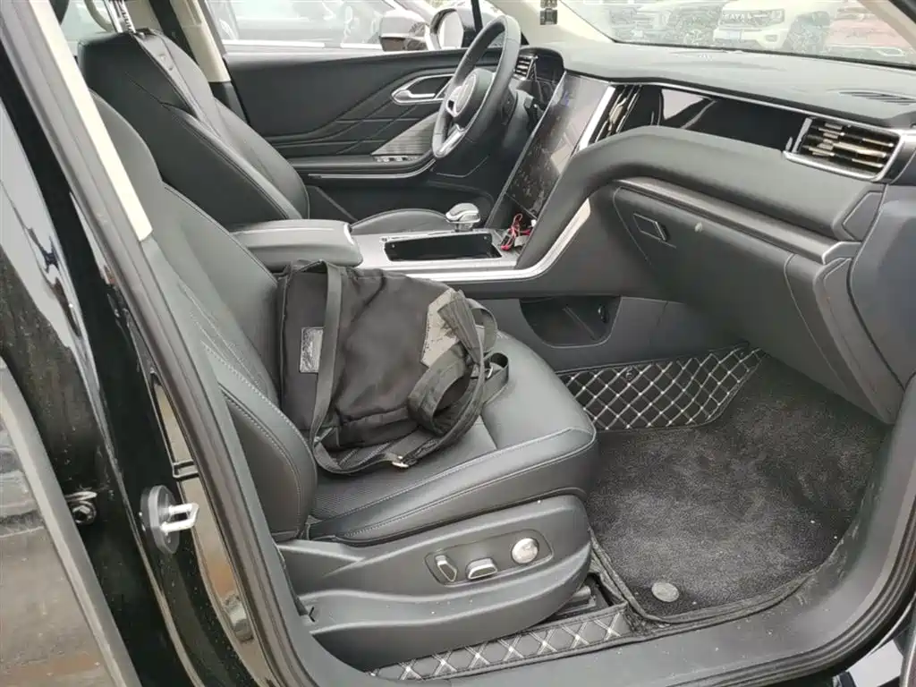 Hongqi HS7 PHEV 2024 2024 2.0T PHEV AWD Qichang Edition 7-seater