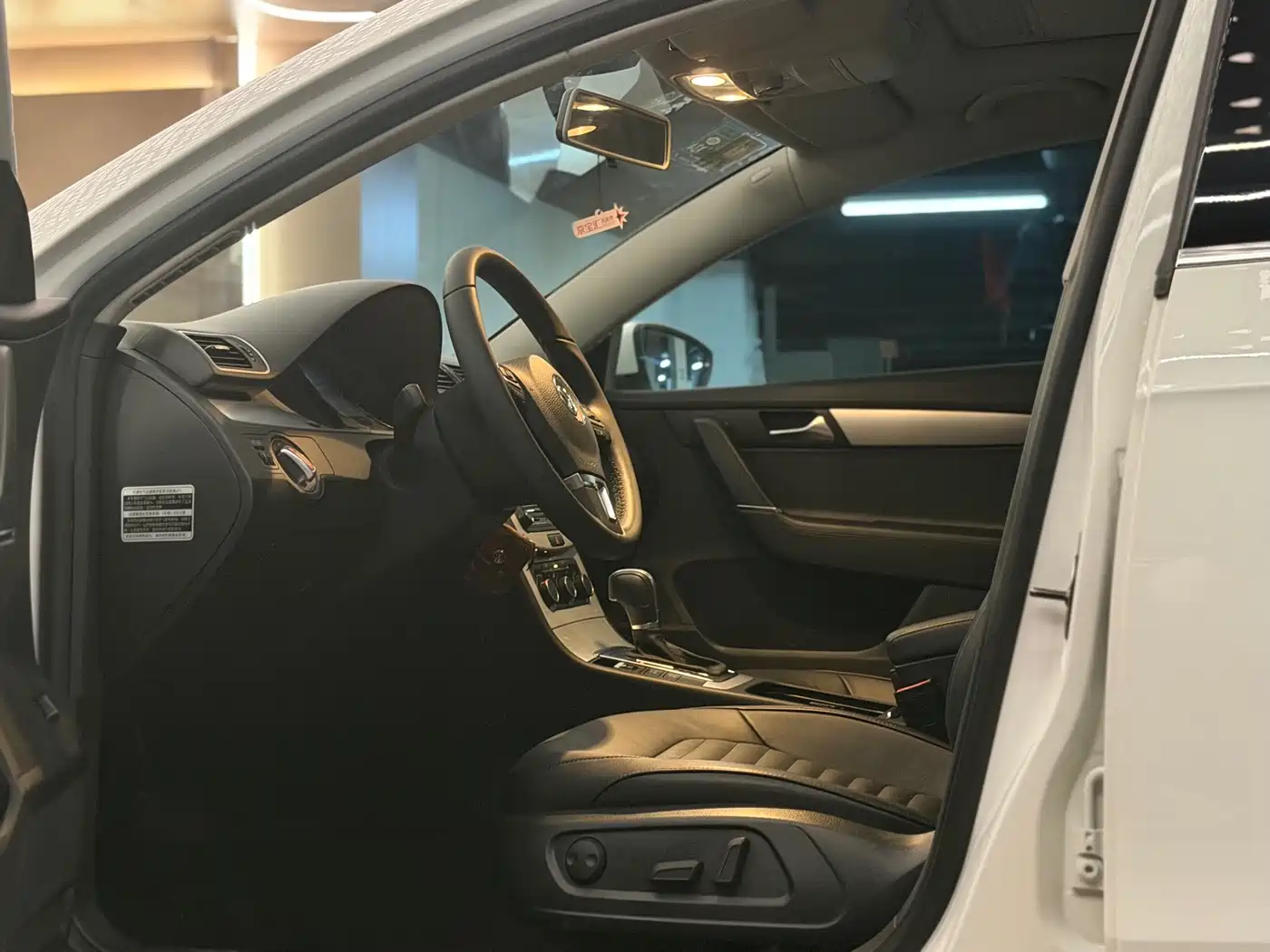 Volkswagen Magotan 2013 1.8TSI Leading фото 11